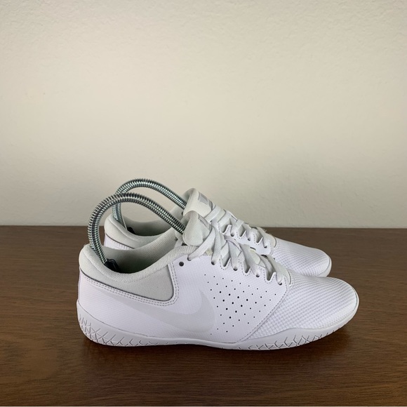 Nike Shoes Nike Cheer Sideline 4 Iv Cheerleading Shoes White Womens 6 Poshmark